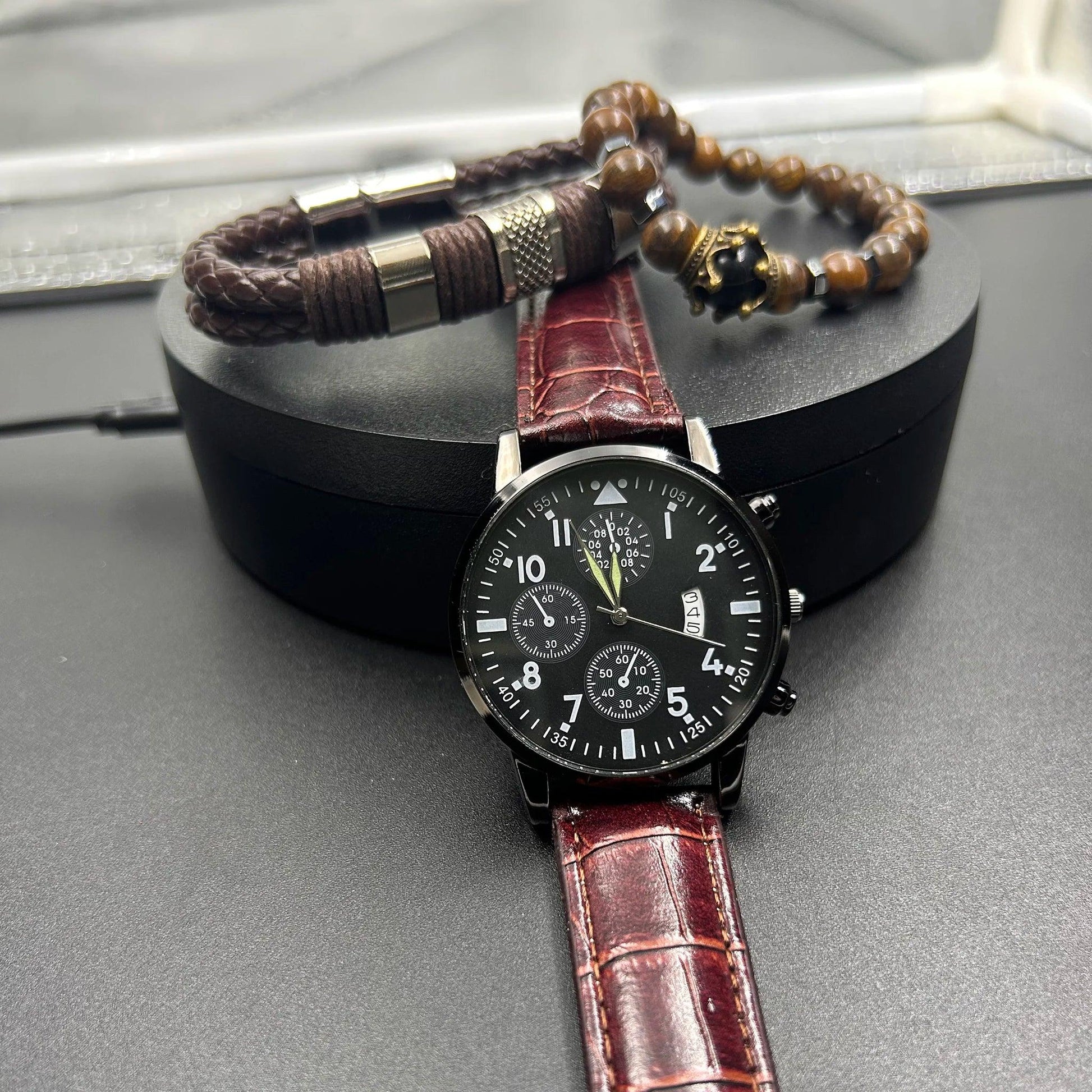 Elegant Men's Quartz Watch & Retro Bracelet Set – Premium Edition - nexivobd