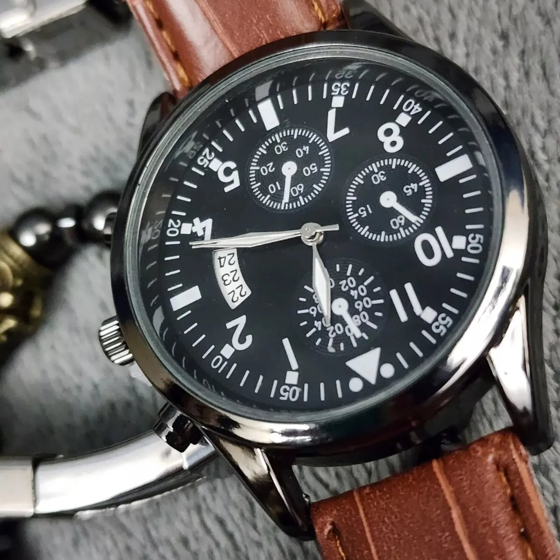 Elegant Men's Quartz Watch & Retro Bracelet Set – Premium Edition - nexivobd